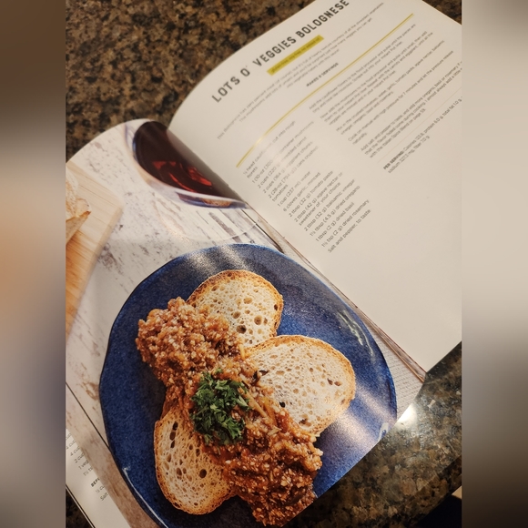 The Ultimate Vegan Cookbook for the Instapot - Picture 2 of 6